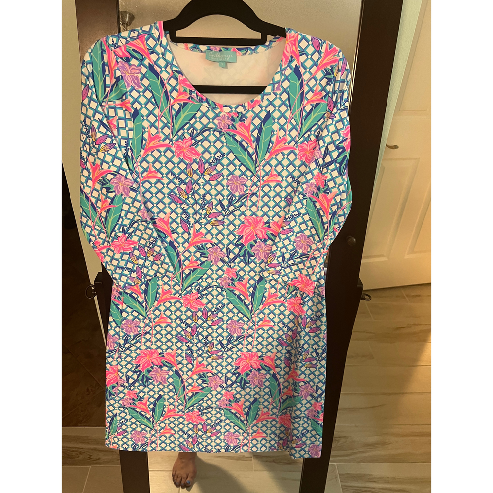 Anthony'S, User: None Anthony’s resort w Wear in Blue - Picture 2 of 4